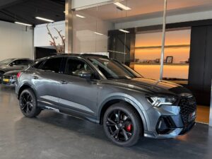 Audi Q3  financial lease – Leaseprijzen.nl – afbeelding 1