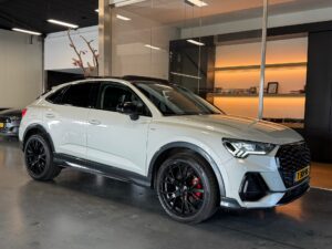 Audi Q3  financial lease – Leaseprijzen.nl – afbeelding 1