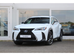 Lexus UX  financial lease – Leaseprijzen.nl – afbeelding 1