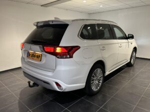 Mitsubishi Outlander R-284-NP financial lease – Leaseprijzen.nl – afbeelding 2