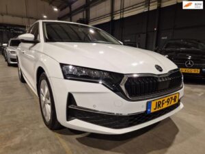 Skoda OCTAVIA  financial lease – Leaseprijzen.nl – afbeelding 2