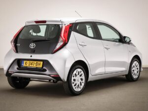 Toyota Aygo K-341-BH financial lease – Leaseprijzen.nl – afbeelding 2