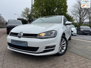 Volkswagen Golf  financial lease – Leaseprijzen.nl – afbeelding 1
