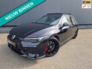 Volkswagen Golf  financial lease – Leaseprijzen.nl – afbeelding 1