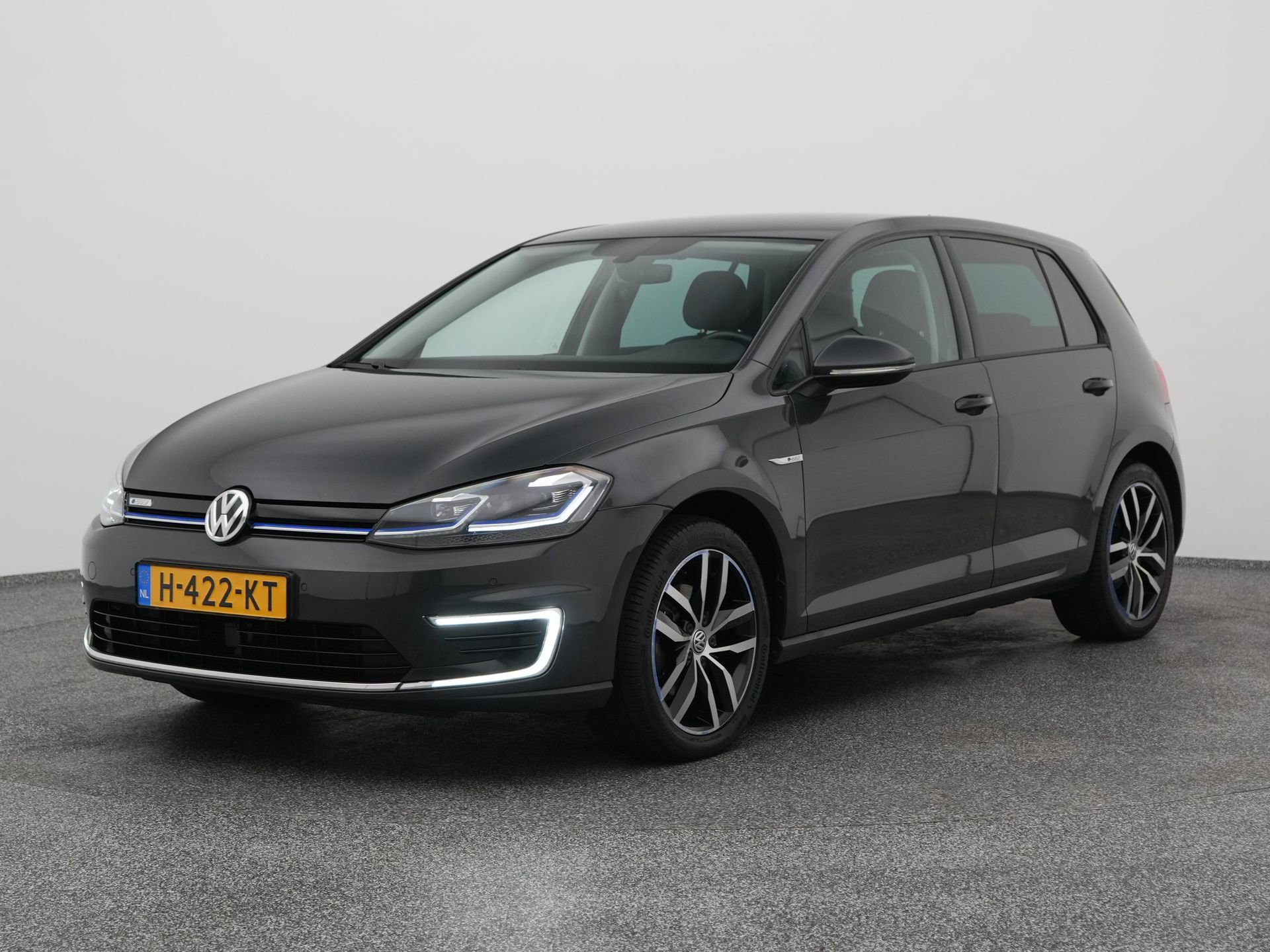 Volkswagen e-Golf H-422-KT financial lease – Leaseprijzen.nl – afbeelding 1 Volkswagen e-Golf H-422-KT financial lease – Leaseprijzen.nl – afbeelding 1