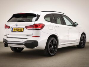 BMW X1 R-321-RZ financial lease – Leaseprijzen.nl – afbeelding 2