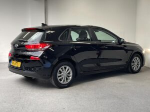 Hyundai i30 XK-678-L financial lease – Leaseprijzen.nl – afbeelding 2