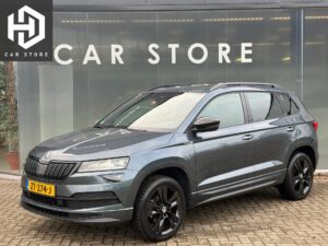 Skoda Karoq ZT274J financial lease – Leaseprijzen.nl – afbeelding 1