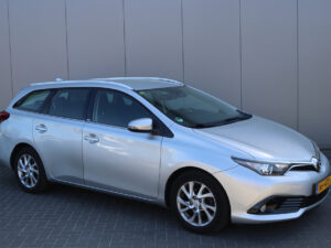 Toyota Auris Touring Sports NH470J financial lease – Leaseprijzen.nl – afbeelding 2
