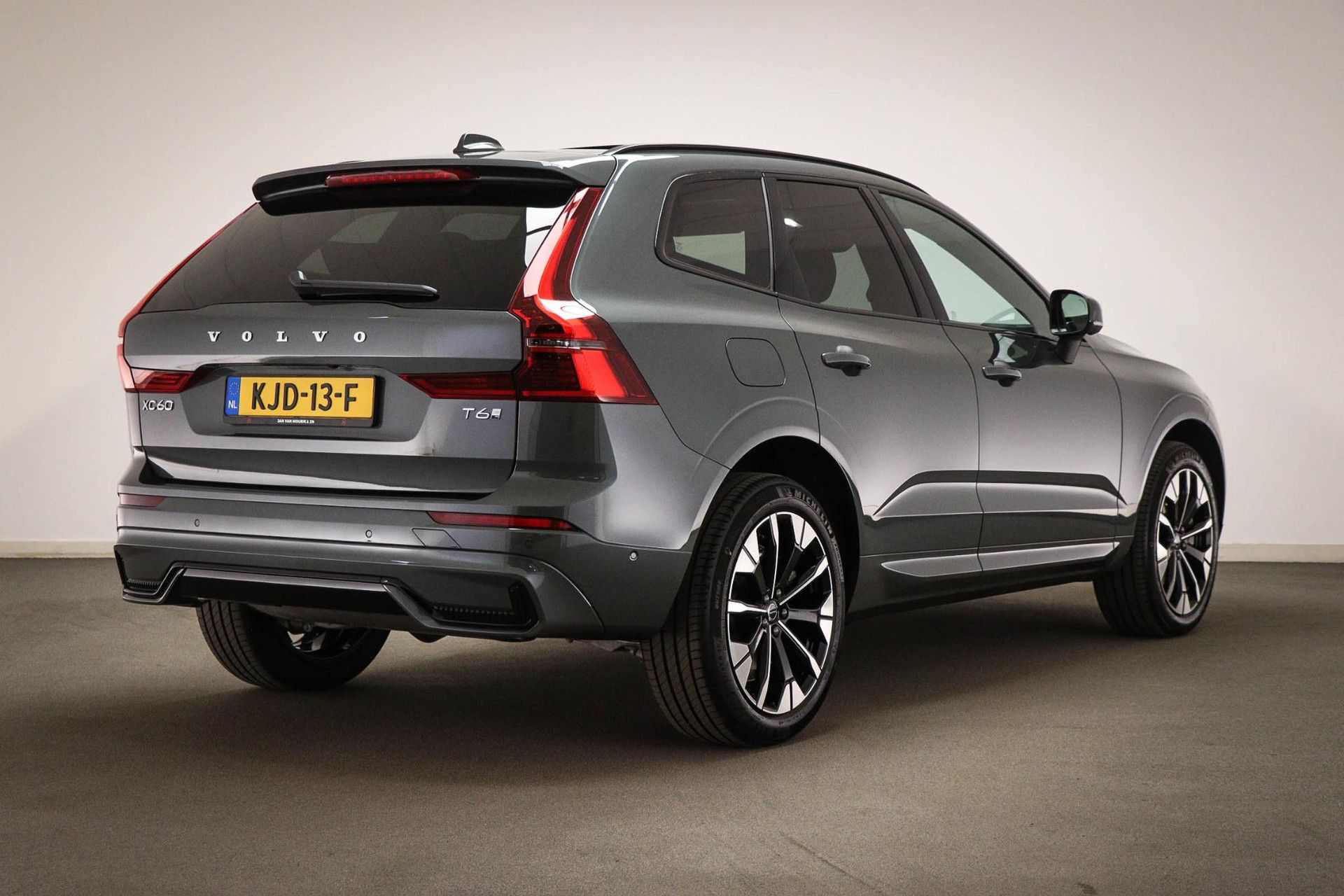 Volvo XC60 KJD-13-F financial lease – Leaseprijzen.nl – afbeelding 2