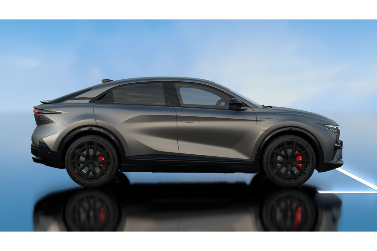 Alpine A390