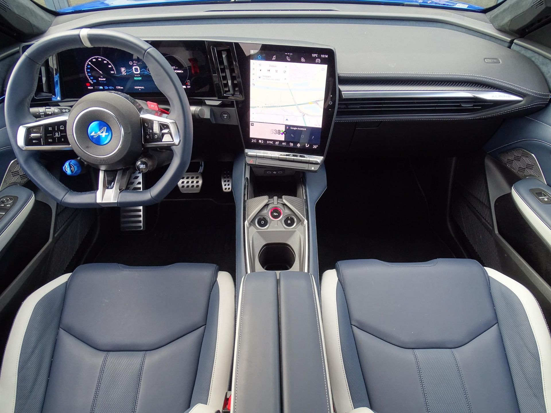 Alpine A390 met kenteken KFR-83-N – interieur