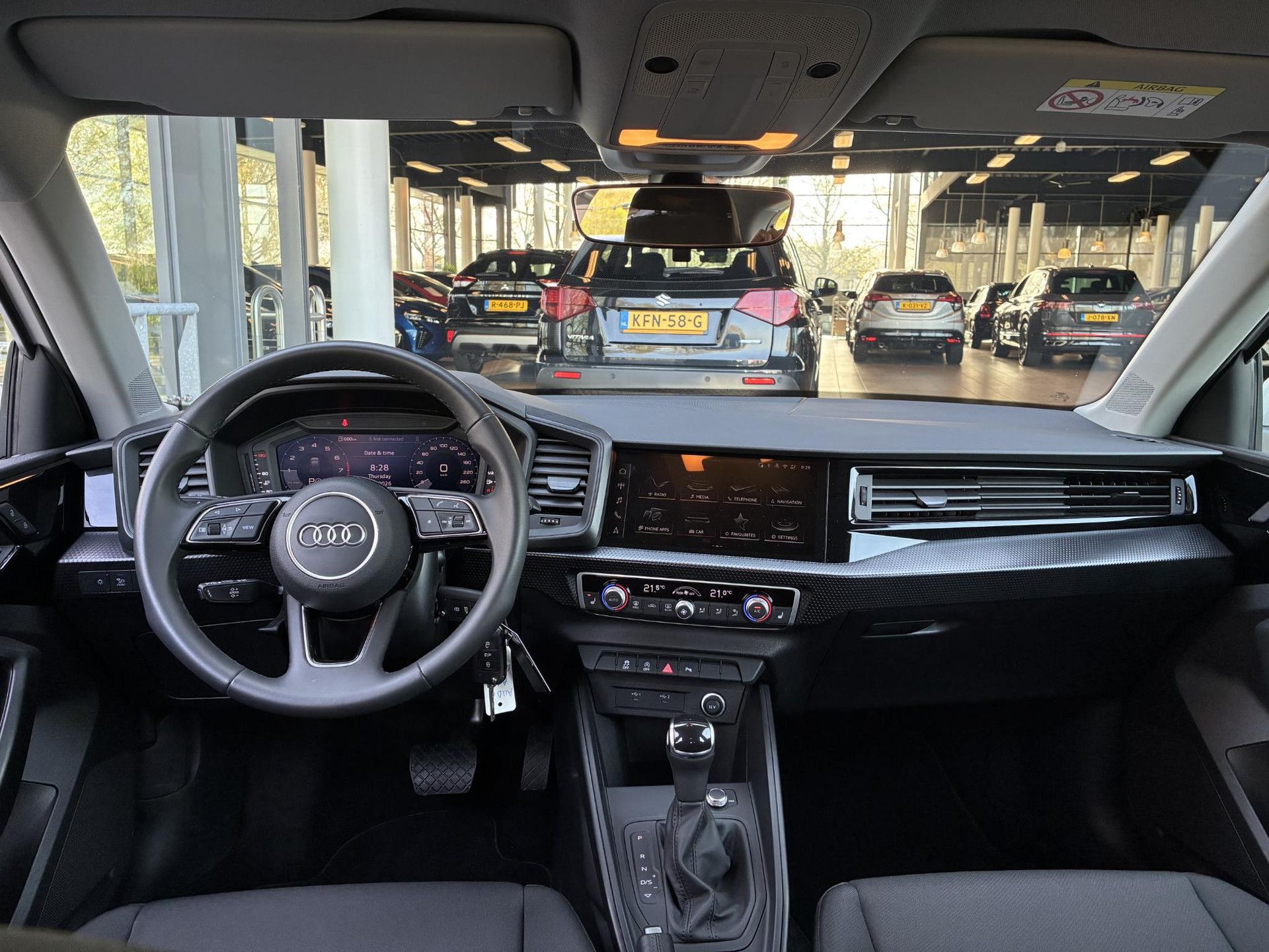 Audi A1Sportback met kenteken KDP-26-L – interieur