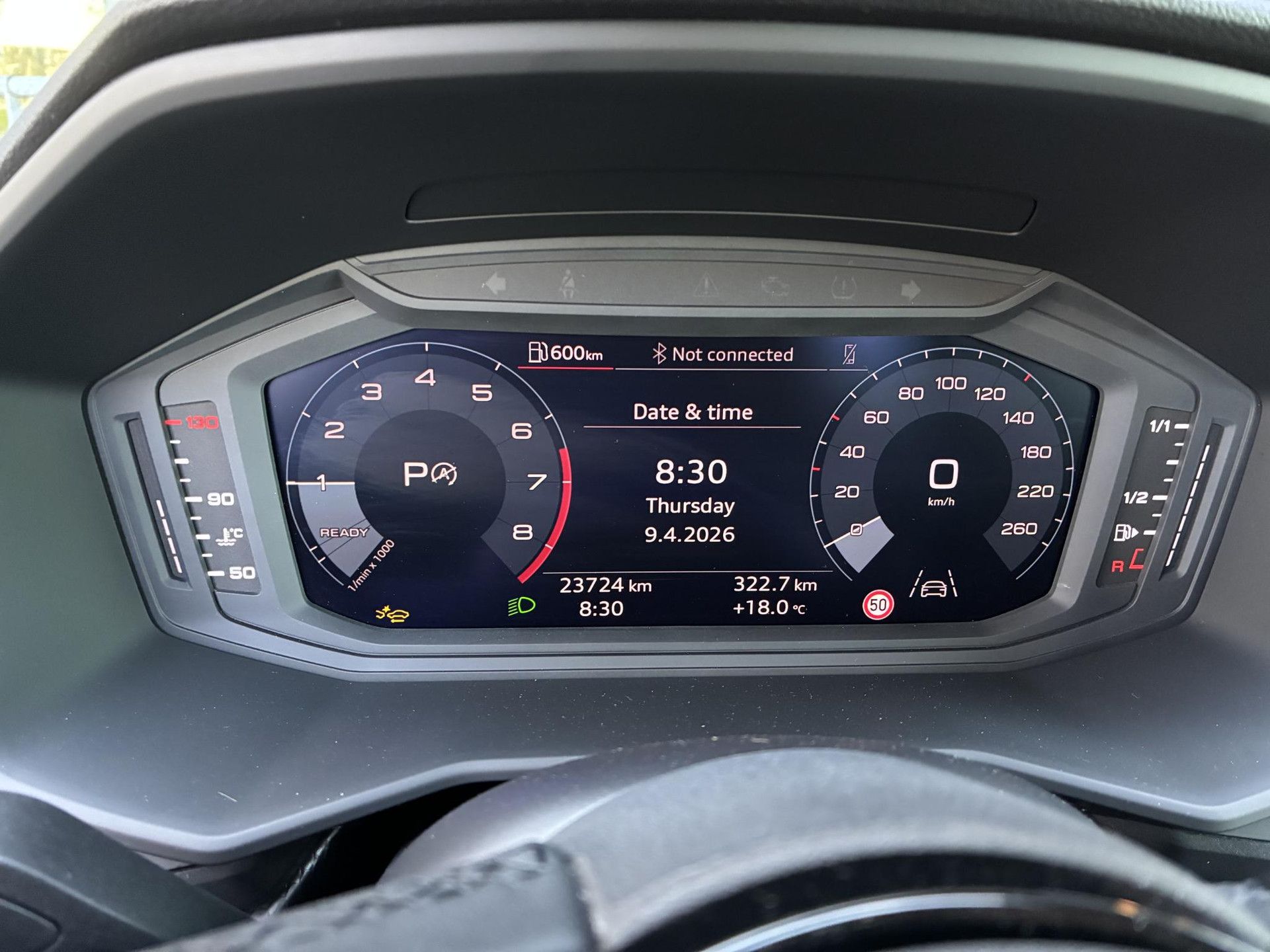 Audi A1Sportback met kenteken KDP-26-L – dashboard