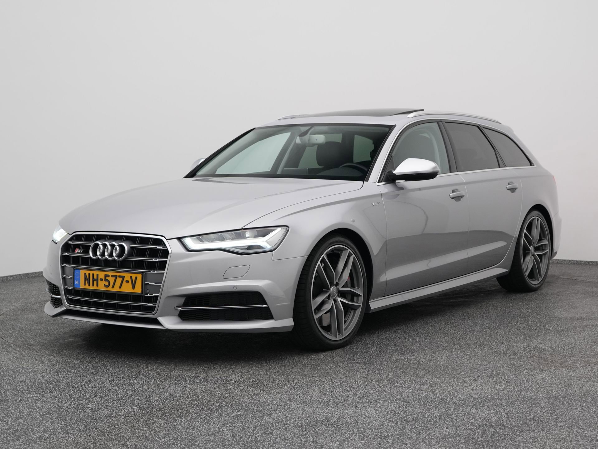 Audi A6 met kenteken NH-577-V – vooraanzicht