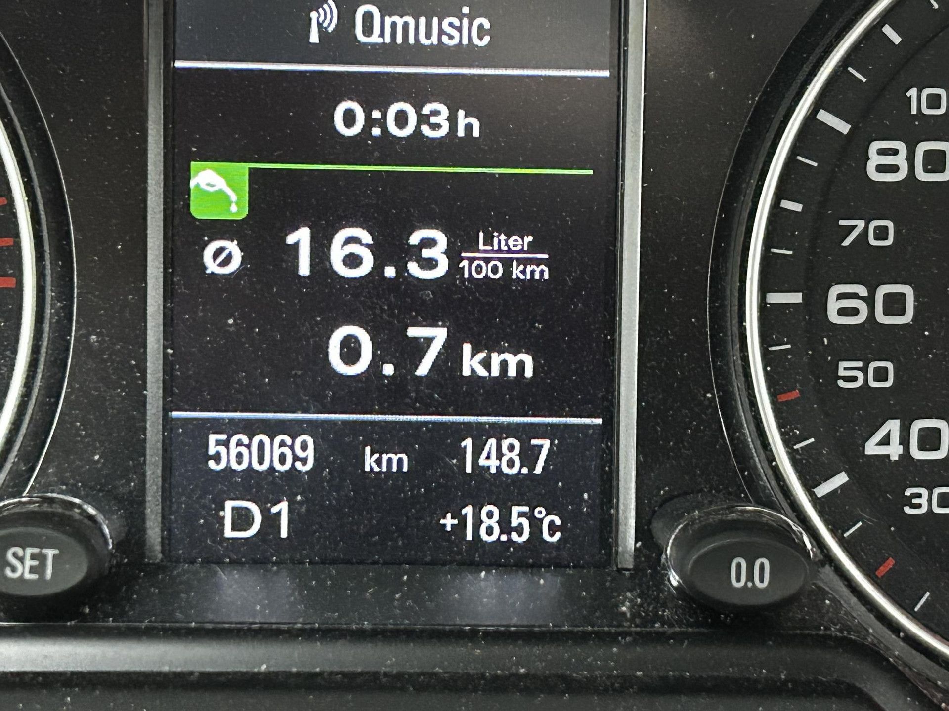 Audi Q5 met kenteken KS-659-L – dashboard