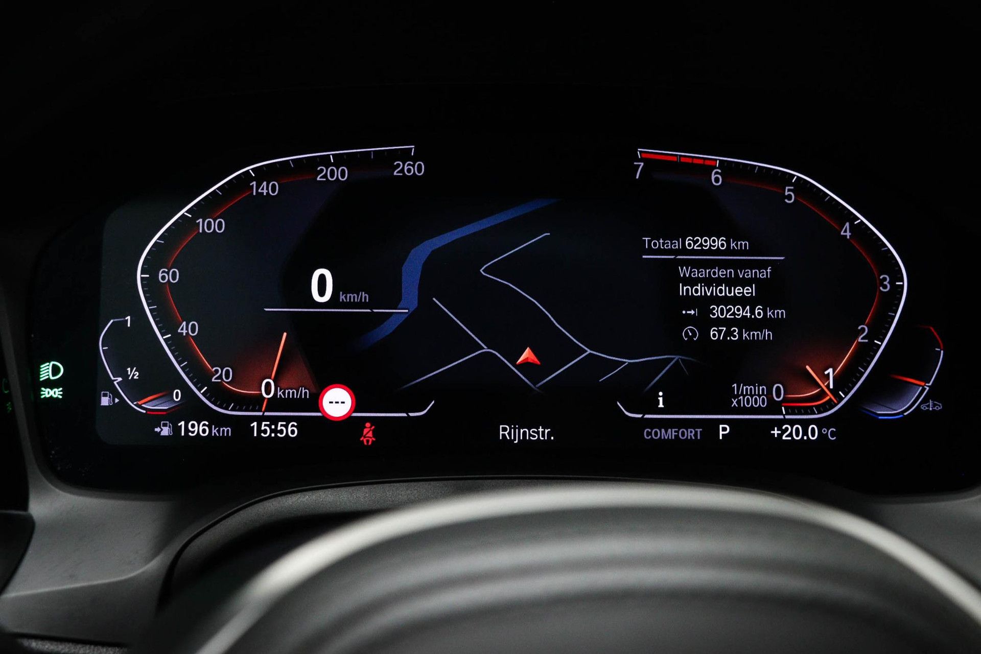 BMW 3-Serie met kenteken J-889-NH – dashboard