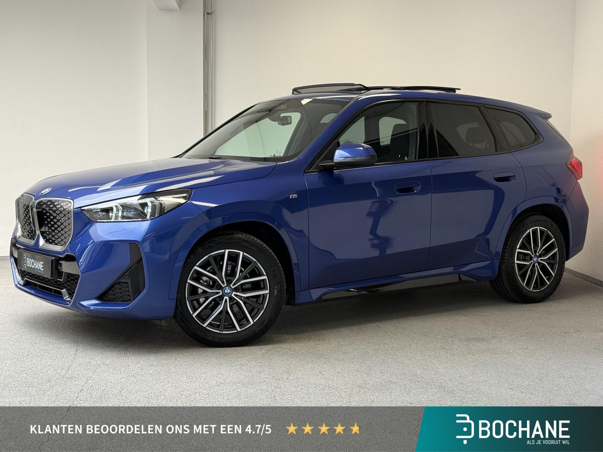 BMW iX1 met kenteken GKV-81-K – vooraanzicht