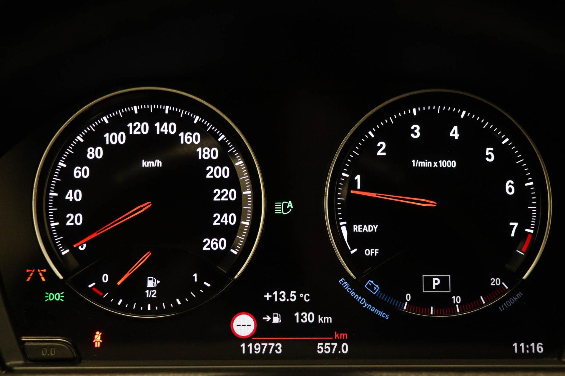 BMW X1 met kenteken K-423-NV – detailfoto