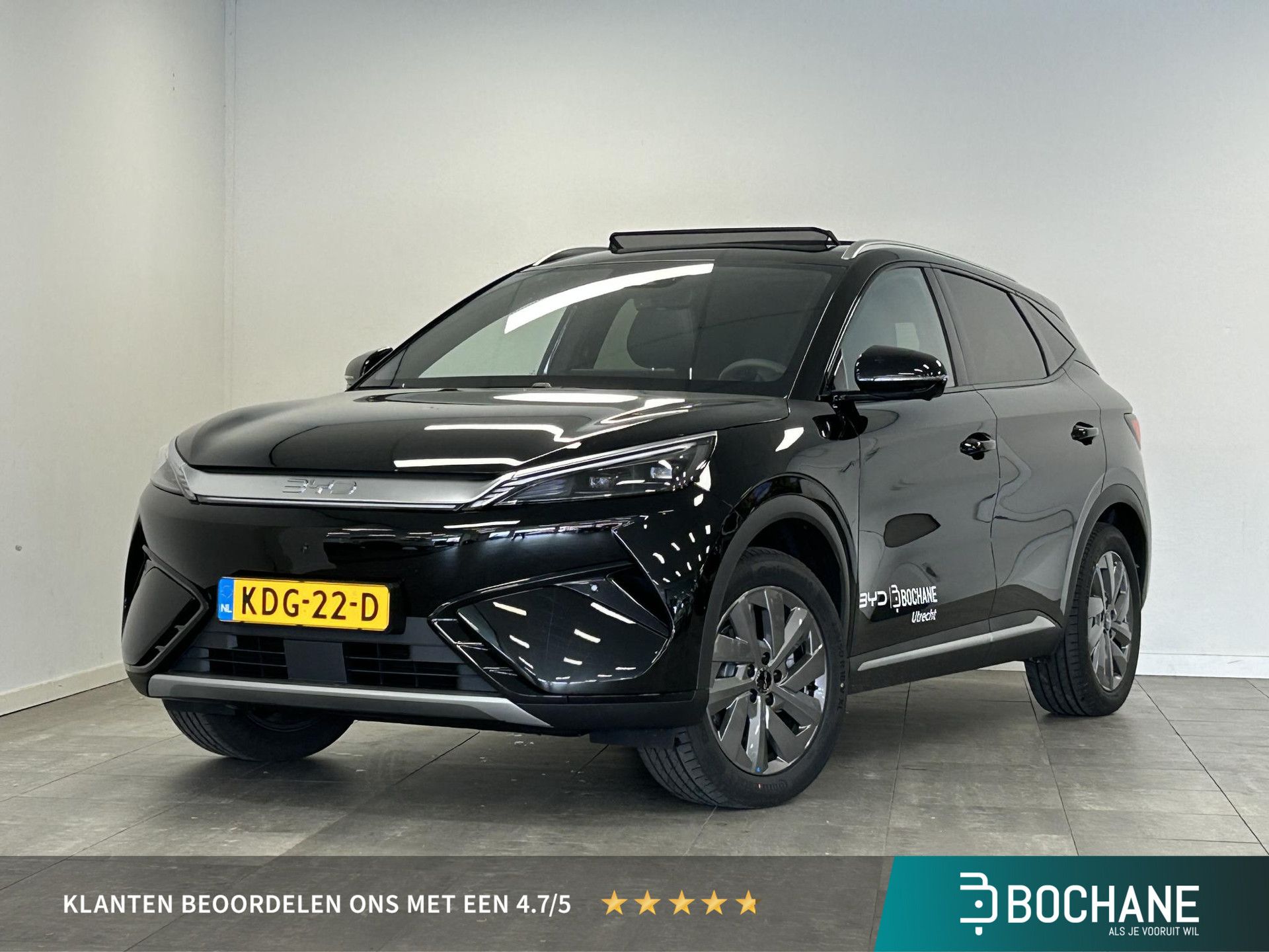 BYD ATTO3 met kenteken KDG-22-D – vooraanzicht