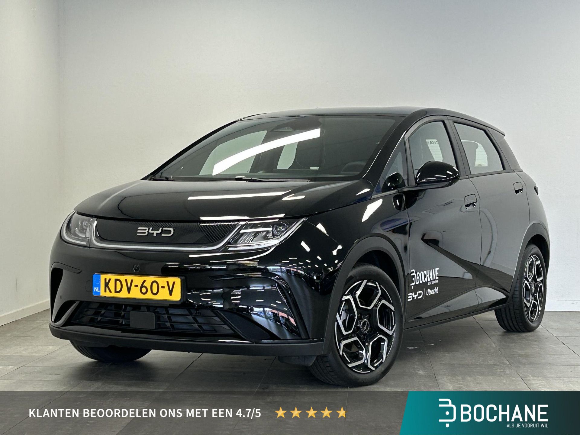 BYD DOLPHIN met kenteken KDV-60-V – vooraanzicht