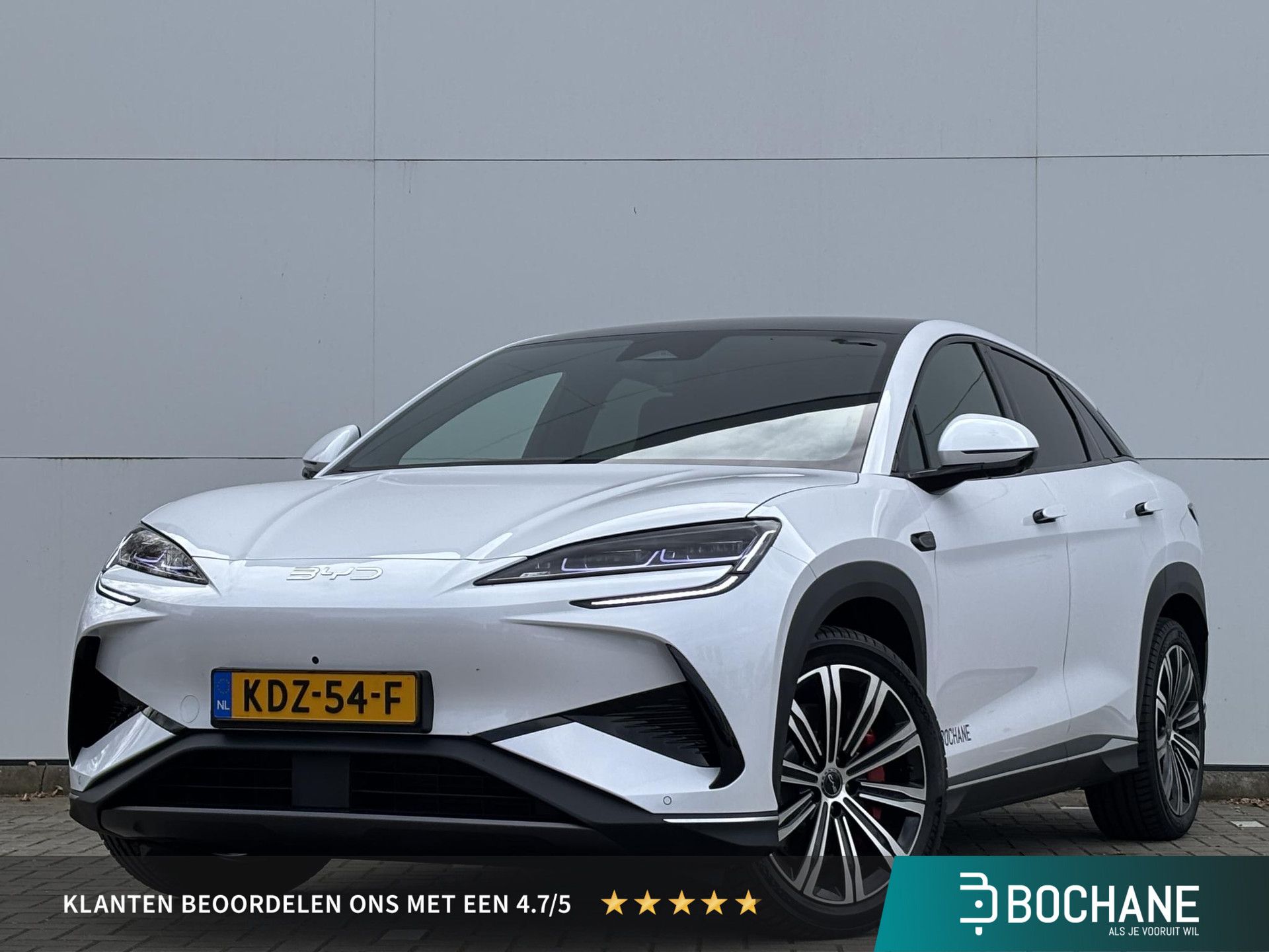 BYD SEALION met kenteken KDZ-54-F – vooraanzicht