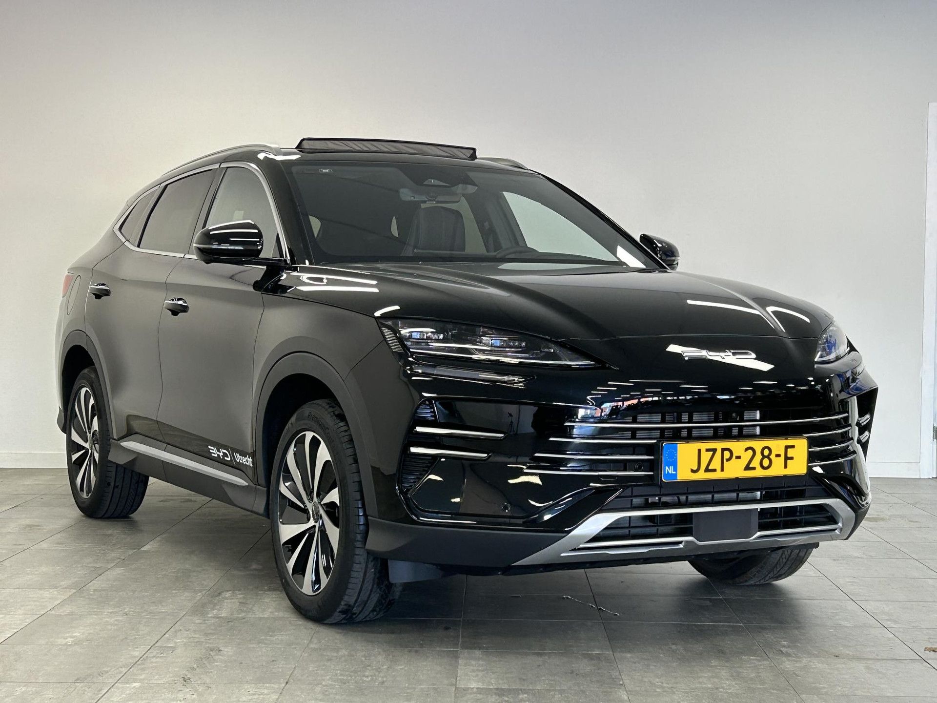 BYD SEALU met kenteken JZP-28-F – detailfoto
