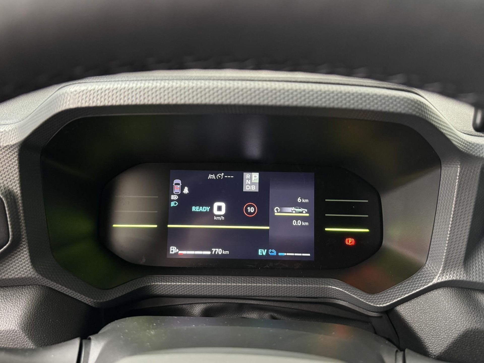 Dacia Duster met kenteken KJH-01-X – dashboard