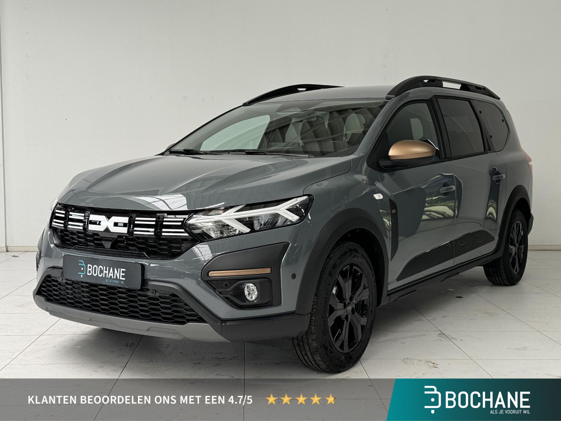 Dacia Jogger met kenteken KKG-36-S – vooraanzicht