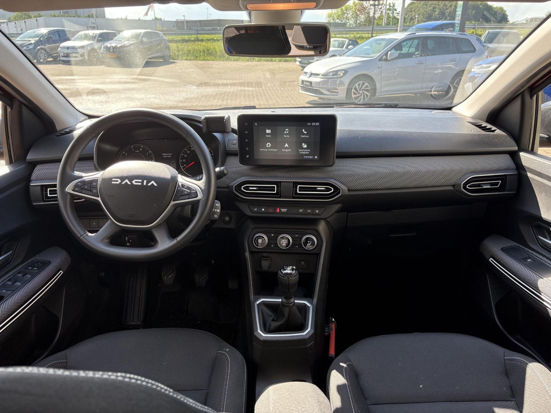 Dacia Jogger met kenteken R-702-ZR – interieur