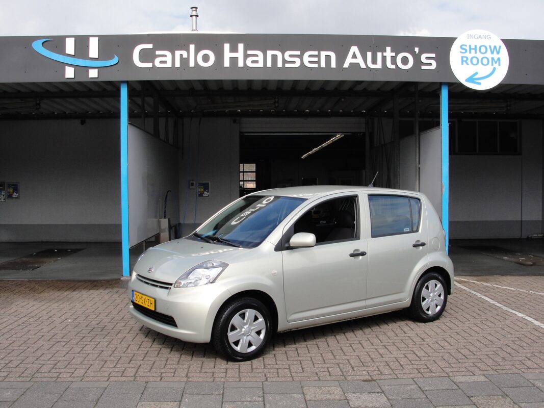 Daihatsu Sirion 2