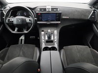 DS 7 met kenteken JPK-10-J – detailfoto