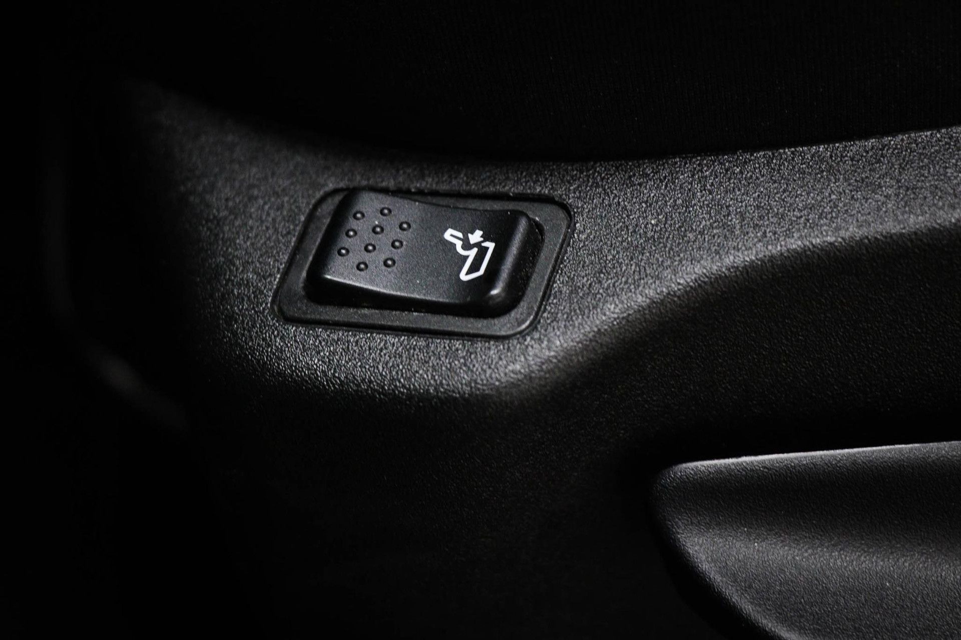 Fiat 500X met kenteken JJV-58-S – detailfoto