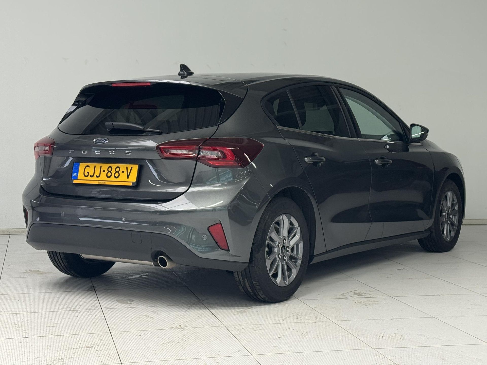 Ford Focus met kenteken GJJ-88-V – achteraanzicht
