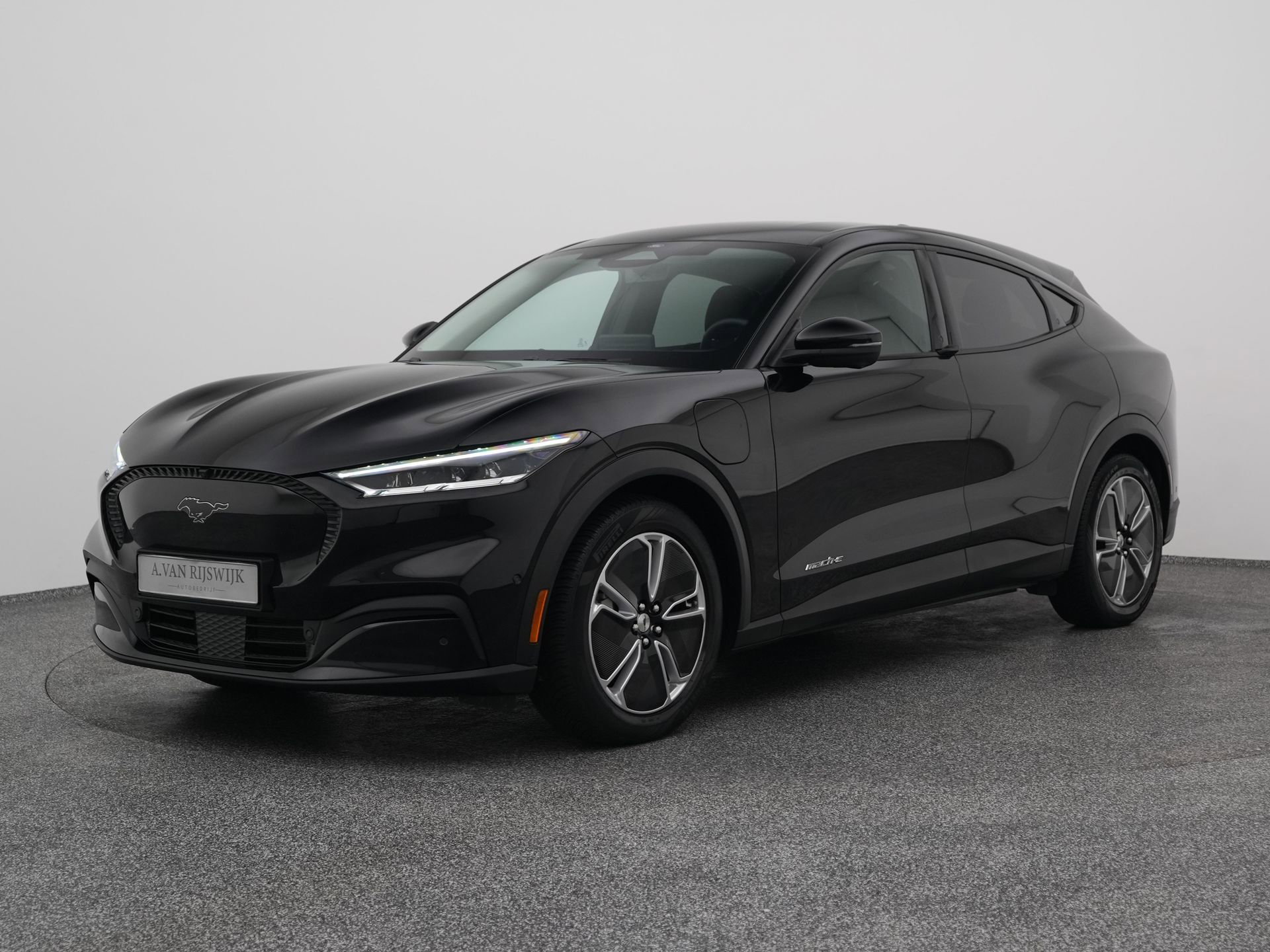 Ford Mustang met kenteken KKT-61-K – vooraanzicht
