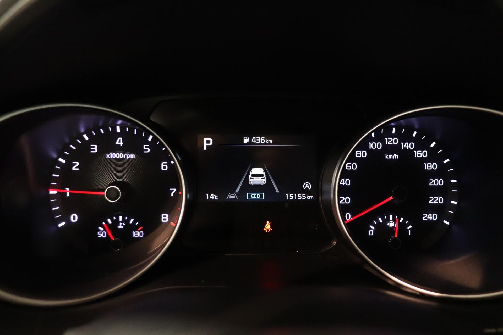 Kia Ceed met kenteken X-633-PK – dashboard