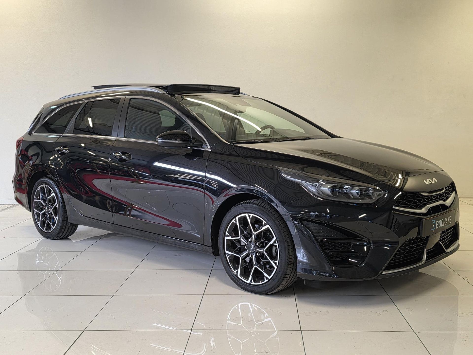 Kia CeedSportswagon met kenteken X-396-FZ – detailfoto