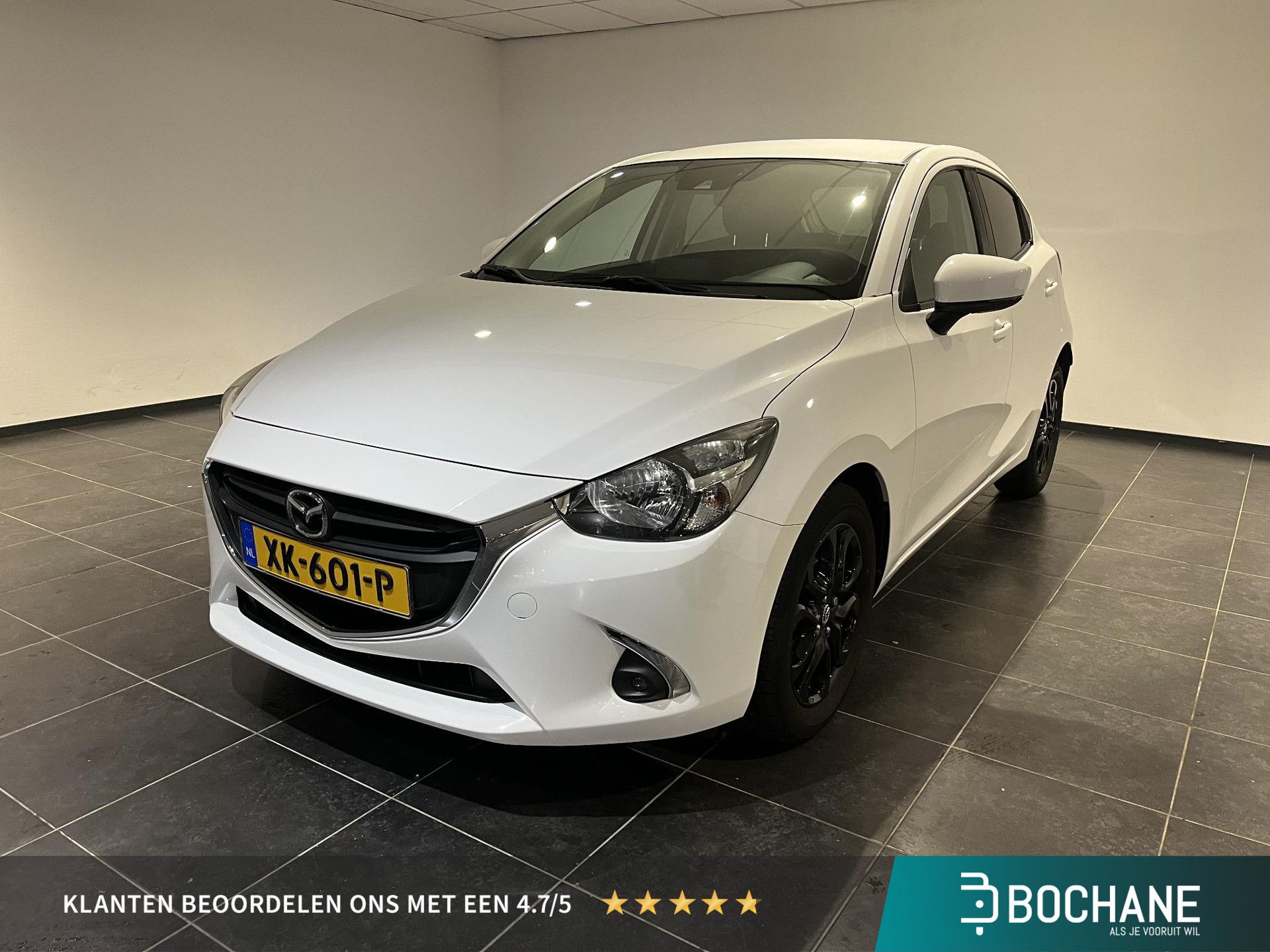Mazda 2 met kenteken XK-601-P – vooraanzicht