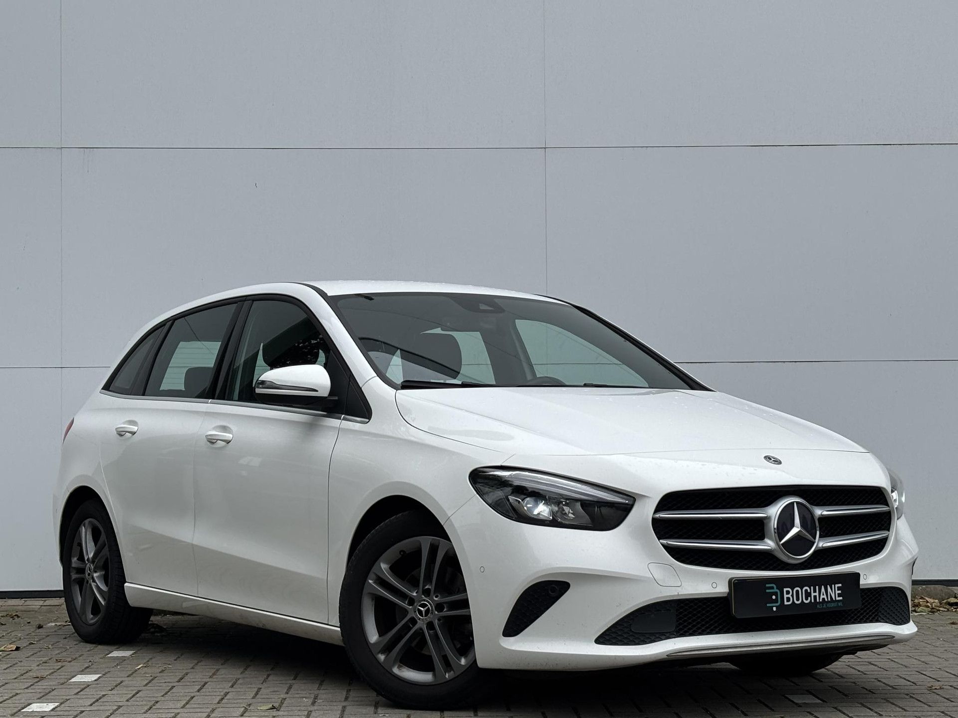 Mercedes-Benz B-Klasse met kenteken XR-664-K – detailfoto