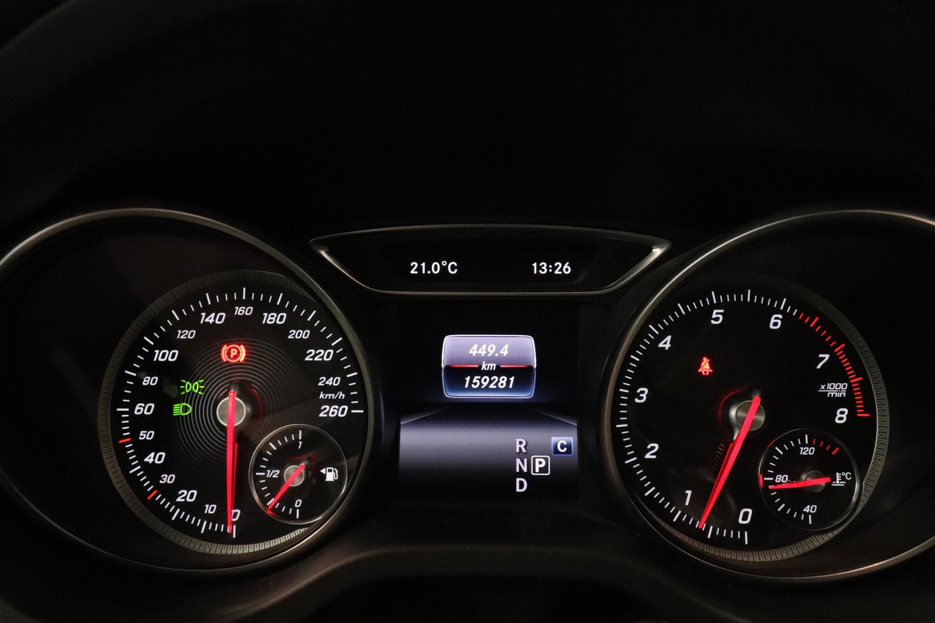 Mercedes-Benz CLA met kenteken K-432-TV – dashboard
