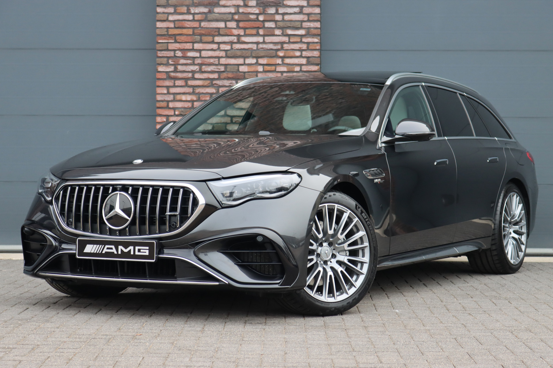 Mercedes-Benz E-Klasse – vooraanzicht