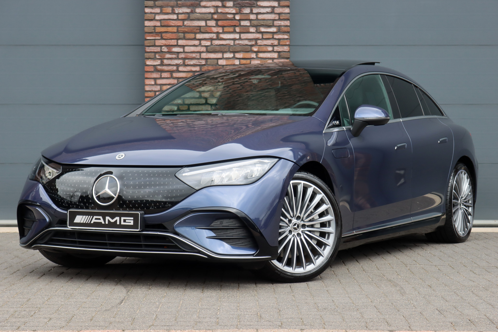 Mercedes-Benz EQE – vooraanzicht