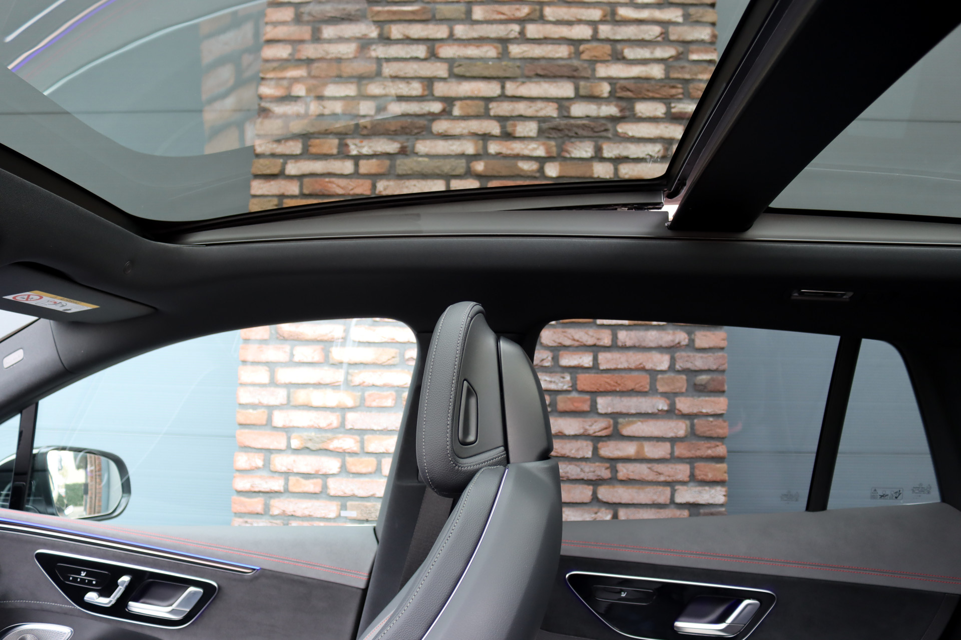 Mercedes-Benz EQE – dashboard