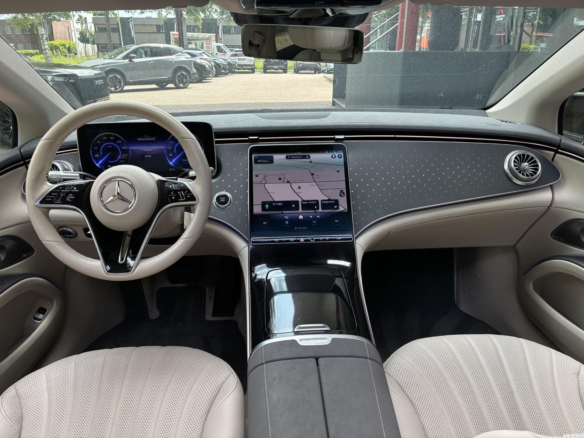 Mercedes-Benz EQS met kenteken P-034-VL – detailfoto