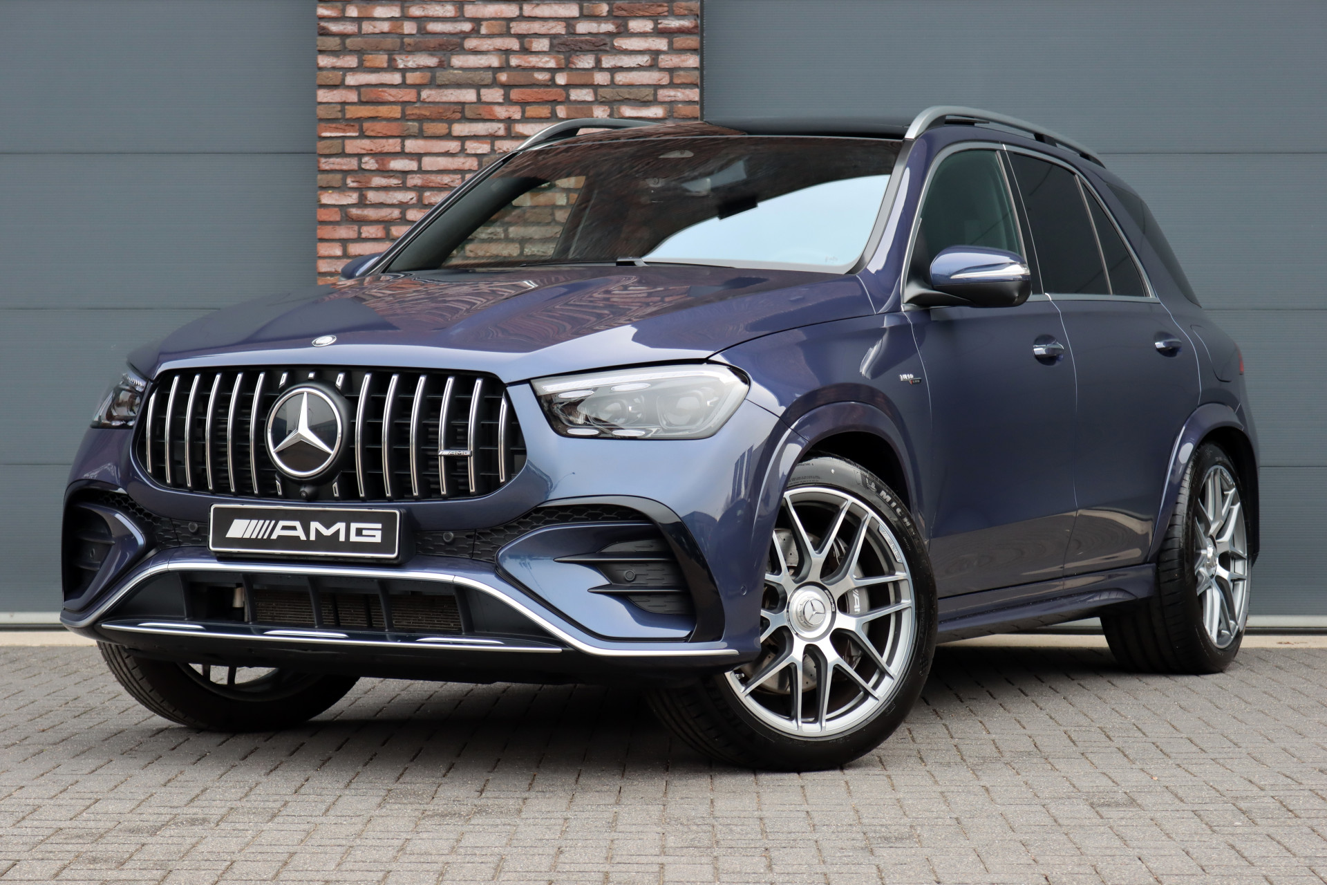 Mercedes-Benz GLE – vooraanzicht