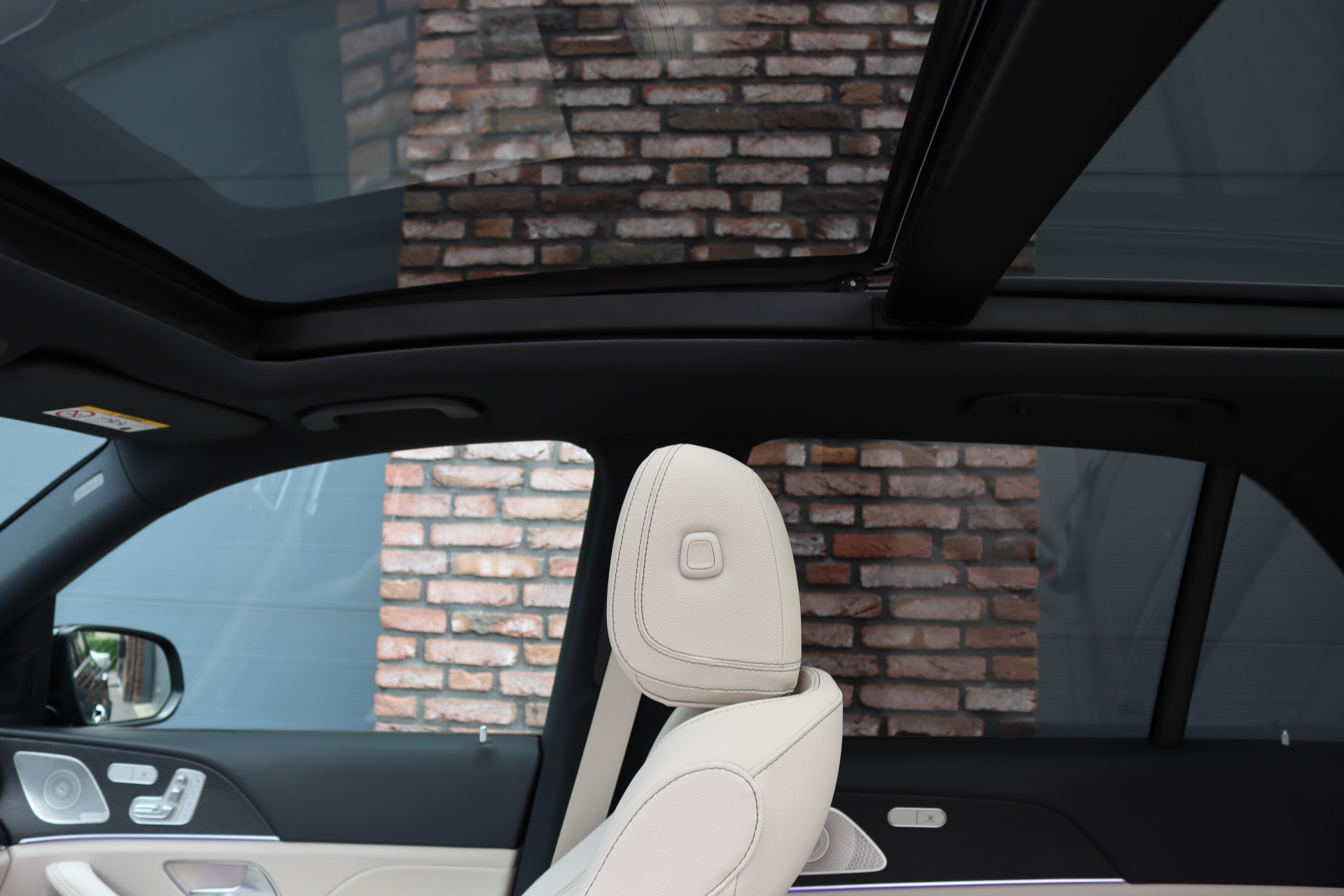 Mercedes-Benz GLE – dashboard