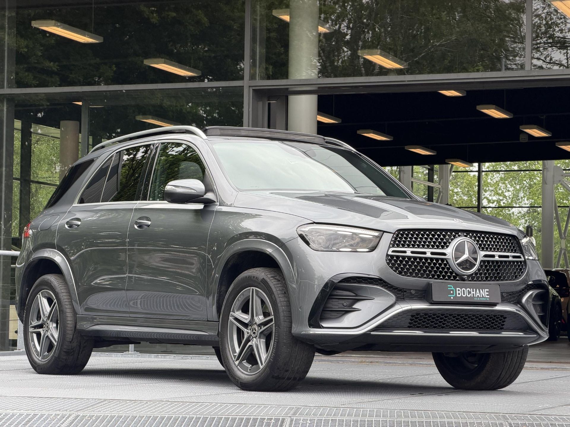Mercedes-Benz GLE met kenteken X-495-RS – detailfoto