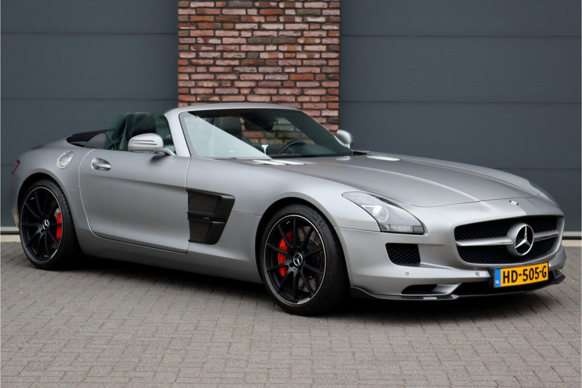 Mercedes-Benz SLS