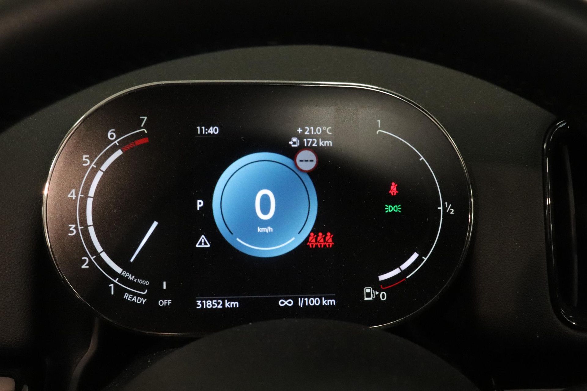 MINI Countryman met kenteken KKF-91-D – dashboard