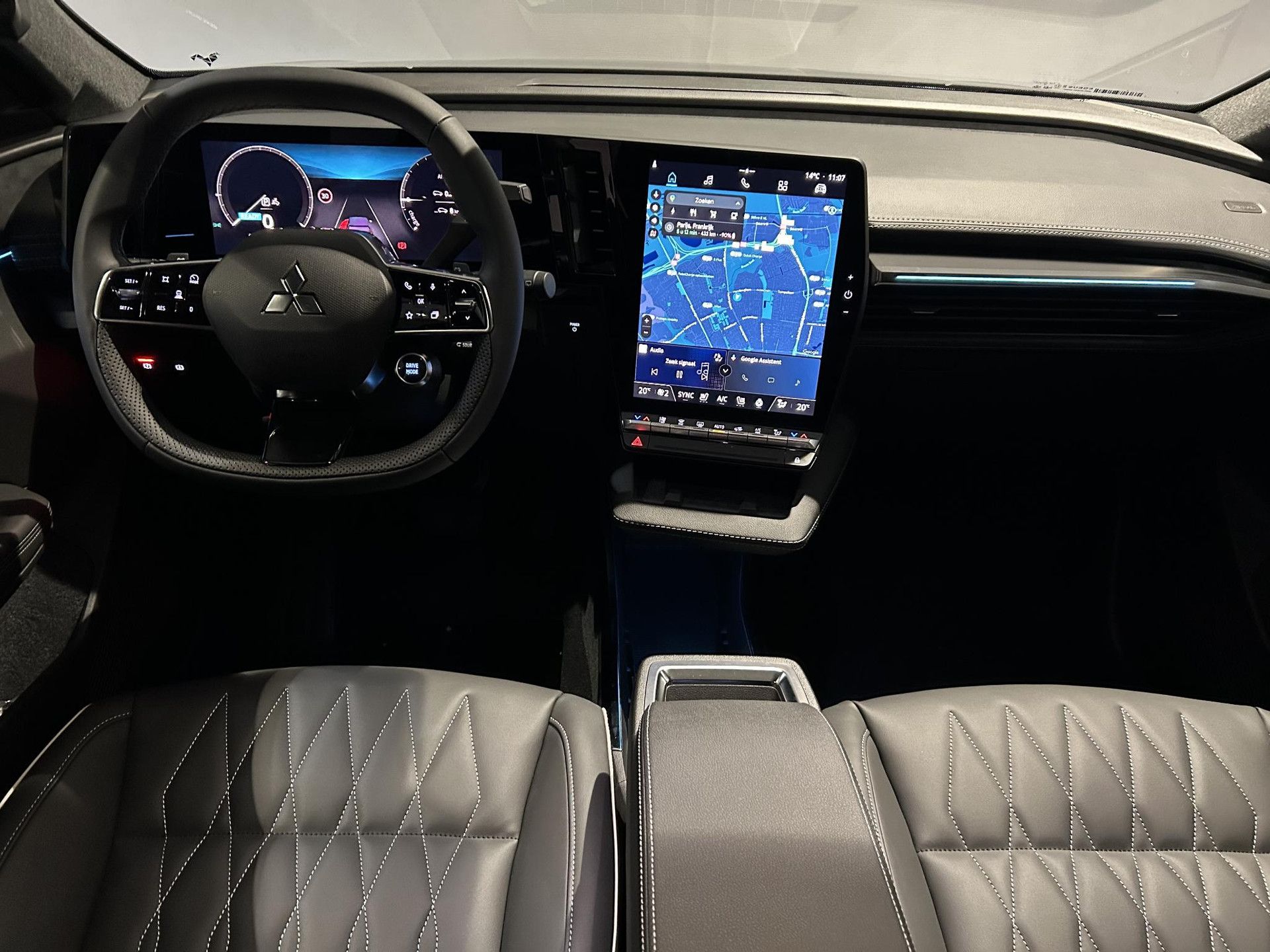 Mitsubishi EclipseCross met kenteken JNS-91-N – interieur